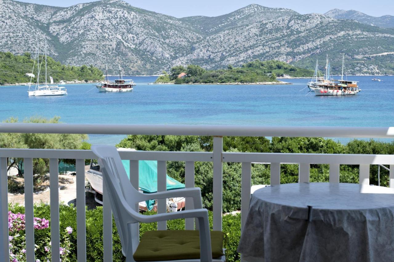 Fei Fei Apartments 2 Račišće Buitenkant foto